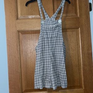Plaid overall shorts jumpsuit | 80s vintage
